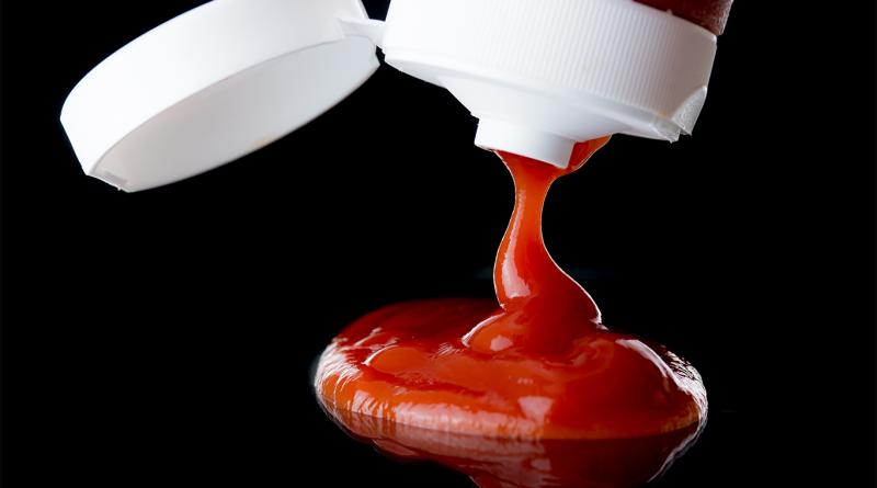 Close-up image of a Ketchup bottle to support Heinz recyclable ketchup cap article