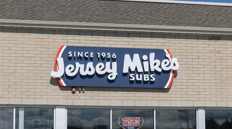 Jersey Mike's logo on storefront to support blackstone jersey mike's