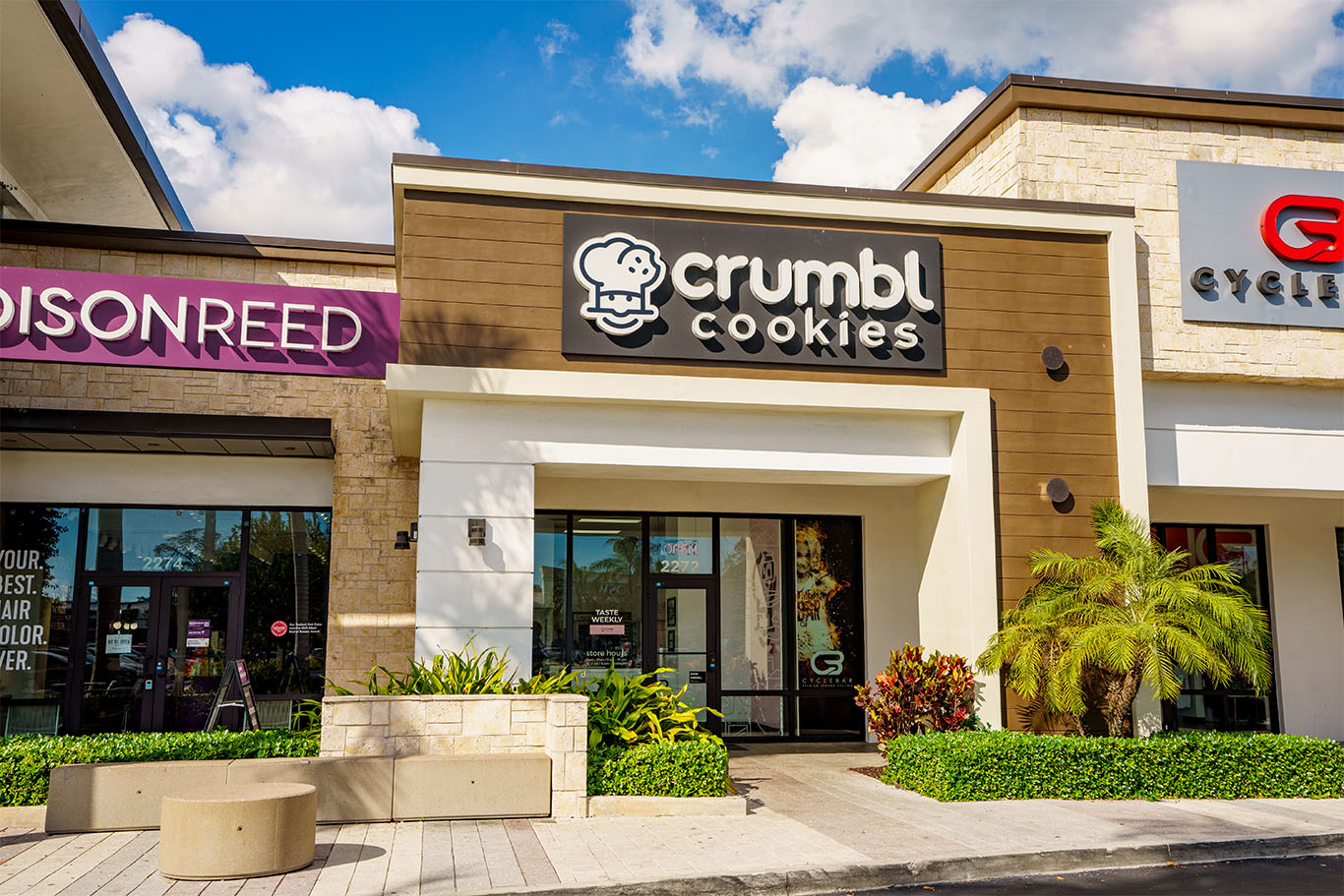 Crumbl expands with 7Brew as TikTok cookies take over Salisbury