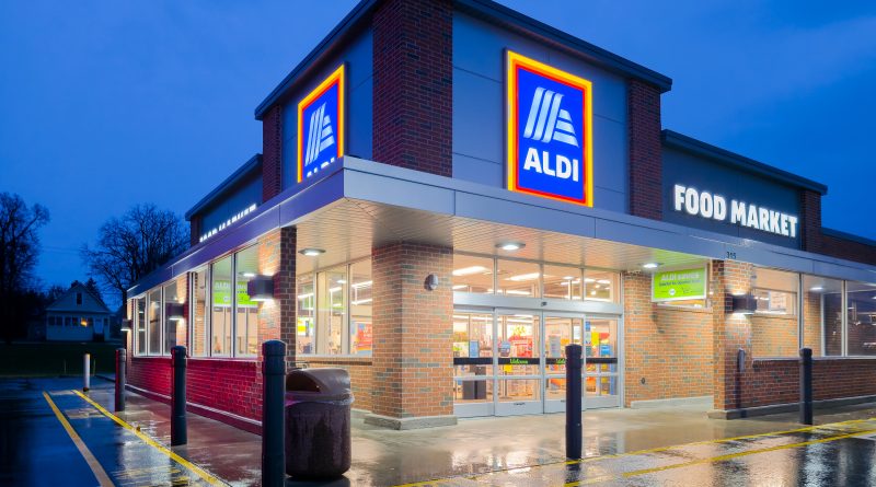 Aldi grocery shelves highlighting private label products with clean ingredients