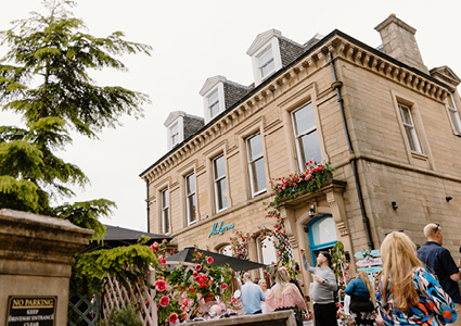  McLarens on the Corner, a popular bar and restaurant located at 8 Morningside Road in Edinburgh
